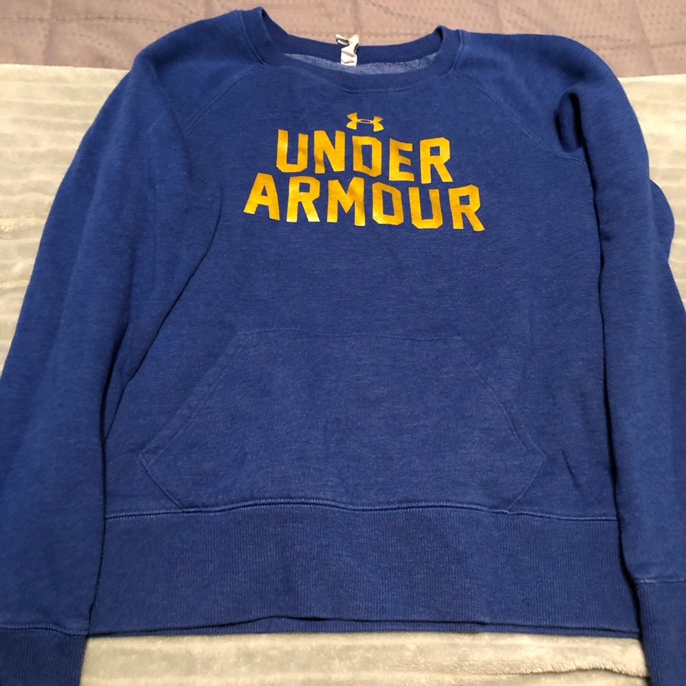 Women’s under armour crew neck sweat shirt